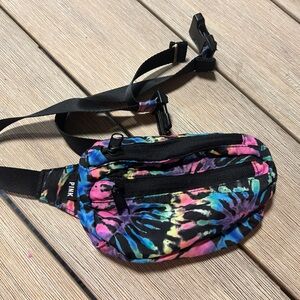 Victoria’s Secret bet bag